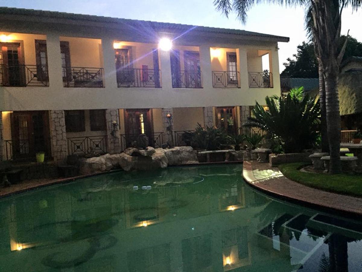 Lions Rest Guest House Germiston Eksteriør bilde