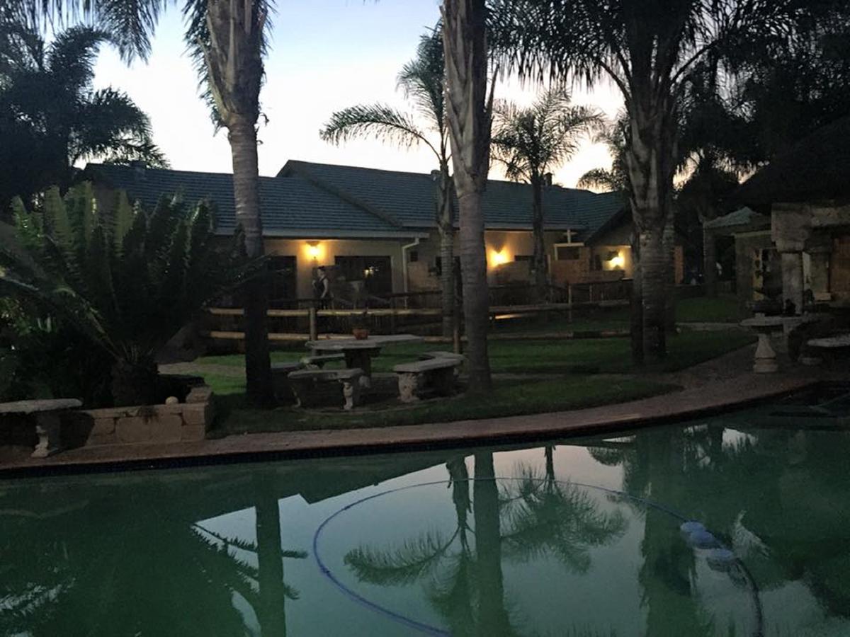 Lions Rest Guest House Germiston Eksteriør bilde